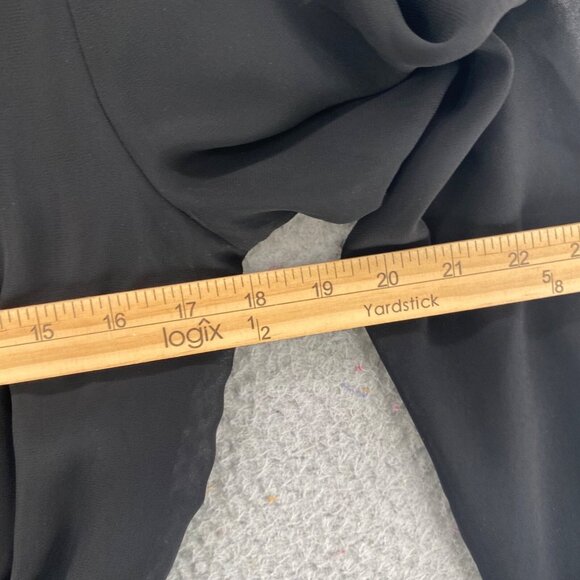 ASTR Romper Womens Medium Black Surplice Neck Long Sleeves Lace Shorts Blouse - Picture 8 of 12